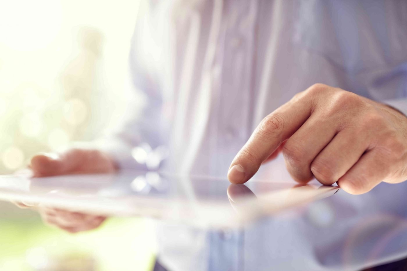 Homem de negócios trabalhando - planejamento estratégico online