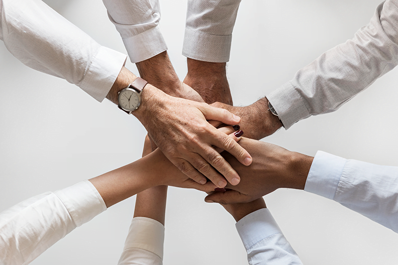 Equipe reunida para bater as metas do ppr e plr